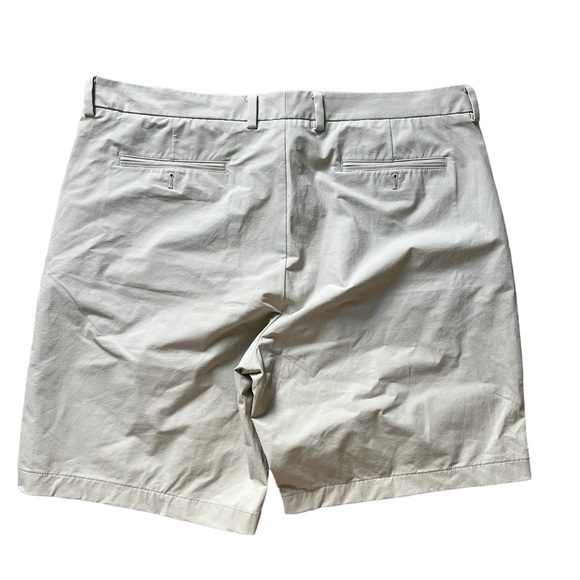 Vineyard Vines OTG Shorts Men's 40 Stone On The Go Performance Preppy EXCELLENT✅ - Picture 3 of 3